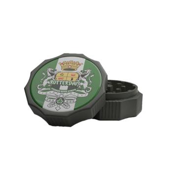 City Grinder Rotterdam 55mm, zwarte 2-delige grinder met Rotterdam-sticker en magneetsluiting